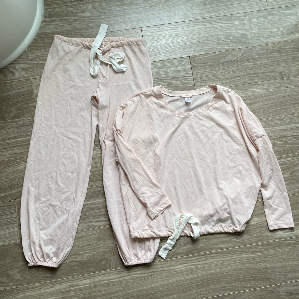 Eberjay Women’s Gisele Tencel Modal Slouchy PJ Set Light Pink Sz S EUC - Picture 9 of 11